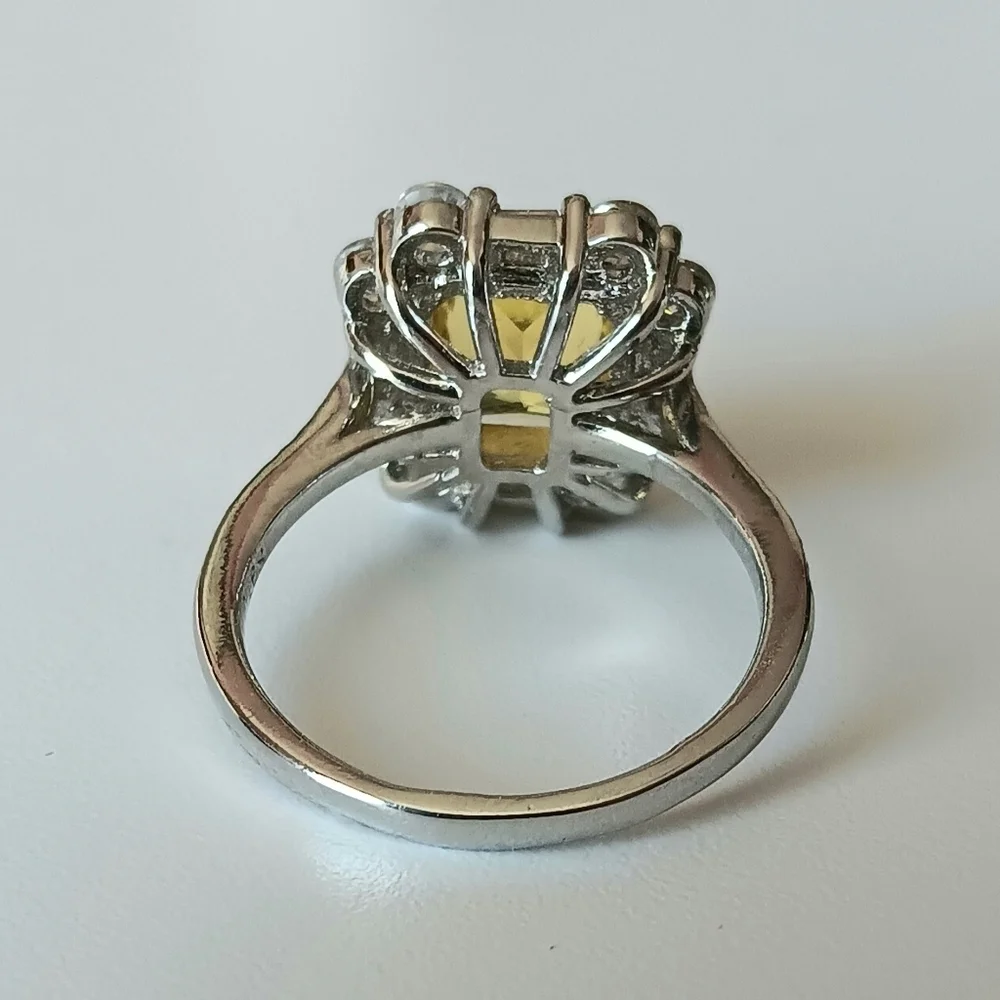 Beautiful Citrine & Cz Fashion Ring .925 Size 8 - Picture 5 of 8